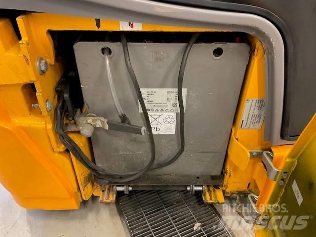 Jungheinrich EFG 215 Elektriniai šakiniai krautuvai