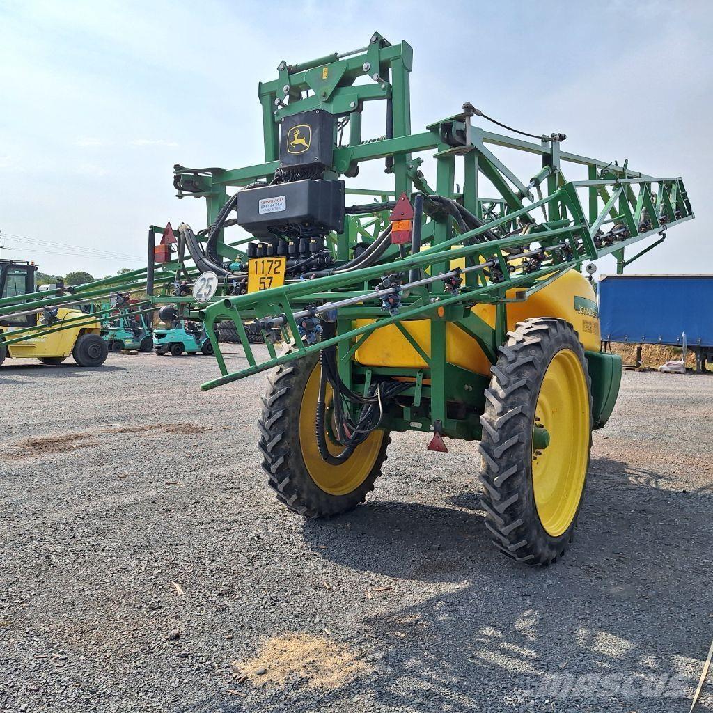 John Deere 732 Prikabinami purkštuvai