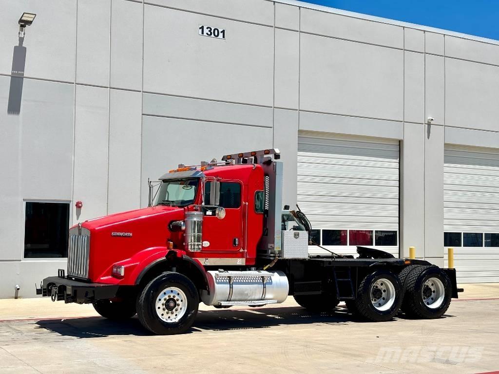 Kenworth T 800 Pagalbos kelyje automobiliai