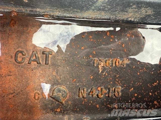 CAT 6020 NEW IDLER Vikšrai, grandinės ir važiuoklės