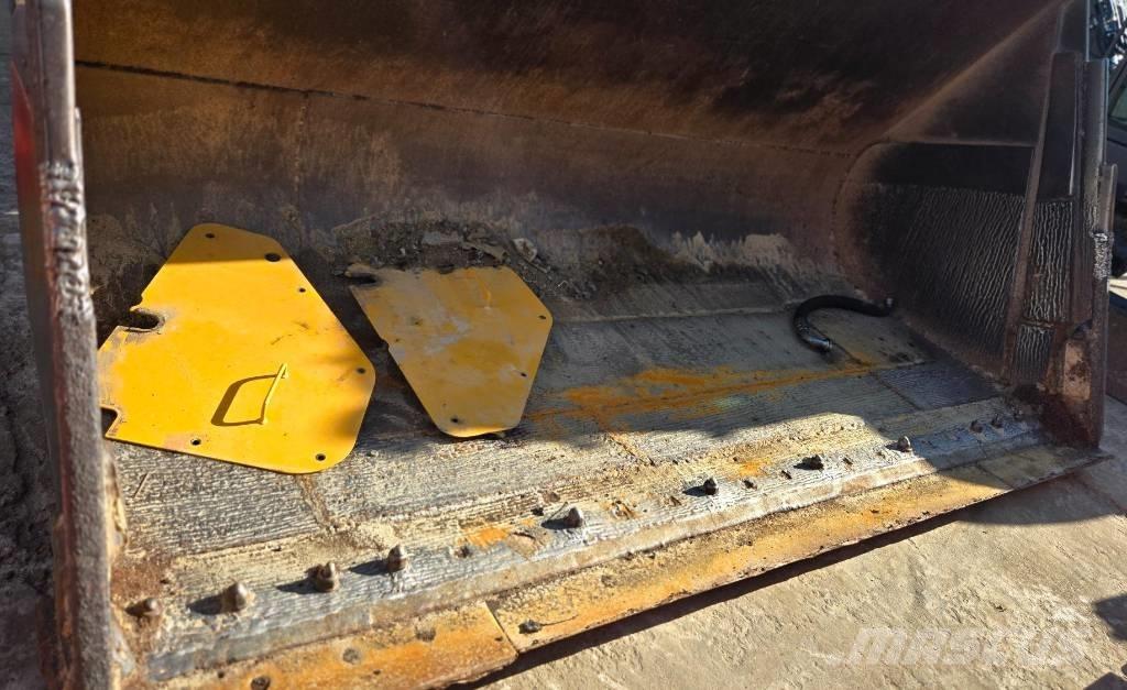 Volvo L 150 G Naudoti ratiniai krautuvai