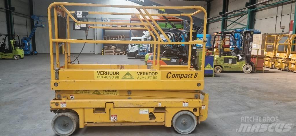 Haulotte Compact 8 Žirkliniai keltuvai