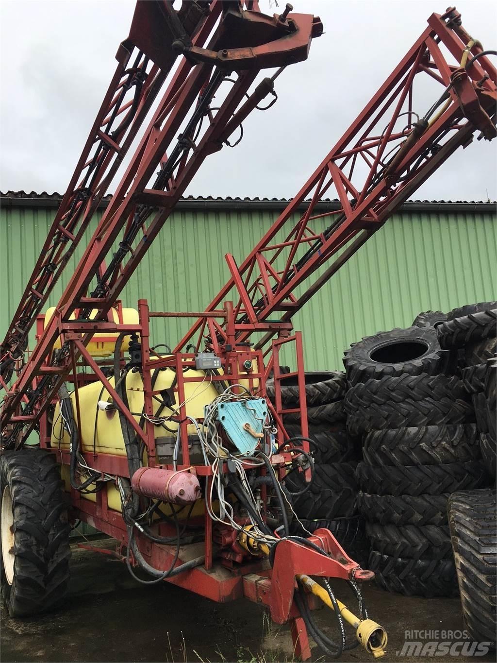 Hardi 3500 Prikabinami purkštuvai
