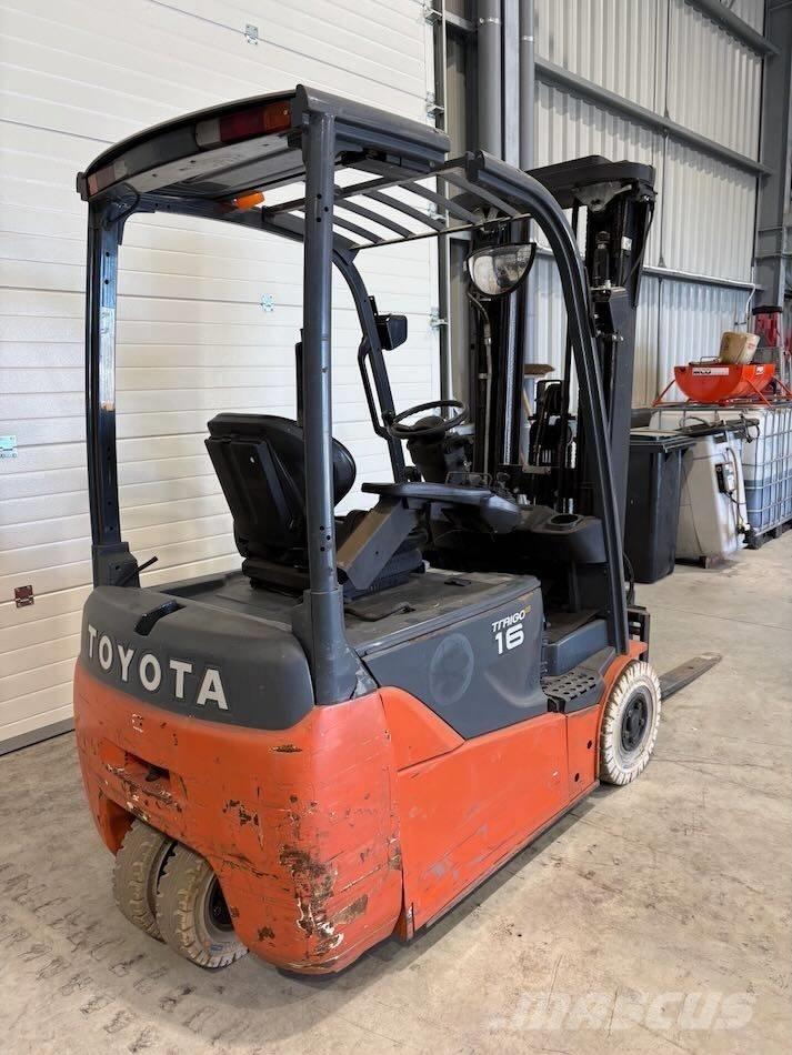 Toyota 8 FBET 16 Elektriniai šakiniai krautuvai