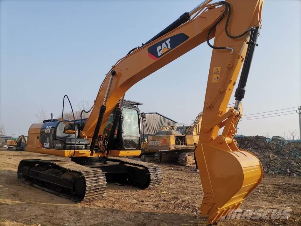 CAT 320 D Vikšriniai ekskavatoriai