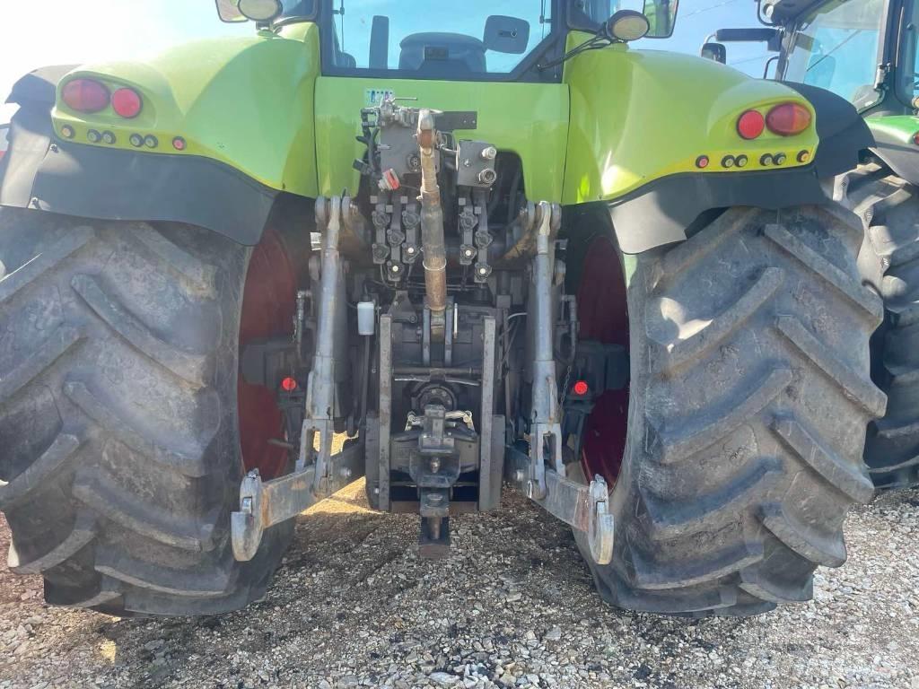 CLAAS Axion 840 Traktoriai