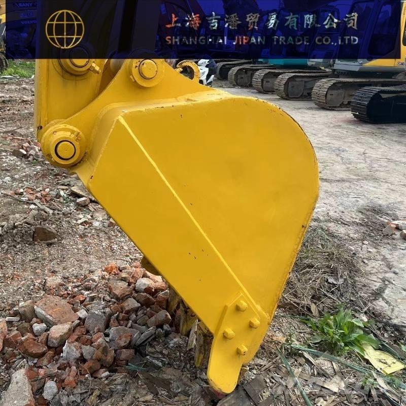 Komatsu PC 138 US Vikšriniai ekskavatoriai