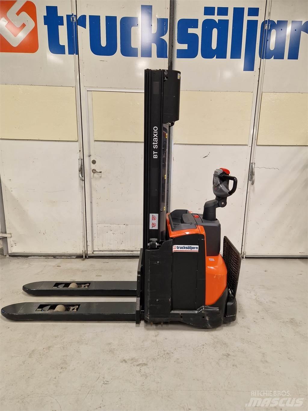 Toyota SWE120L Rankiniai vėžimėliai
