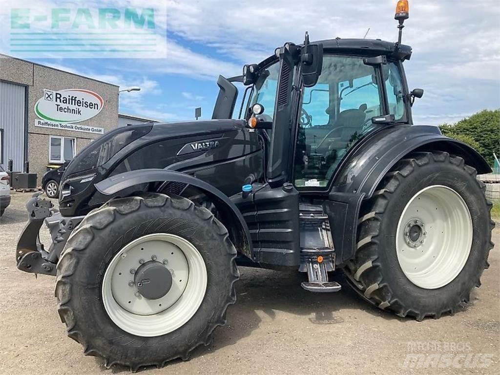Valtra t254a mr19 Traktoriai