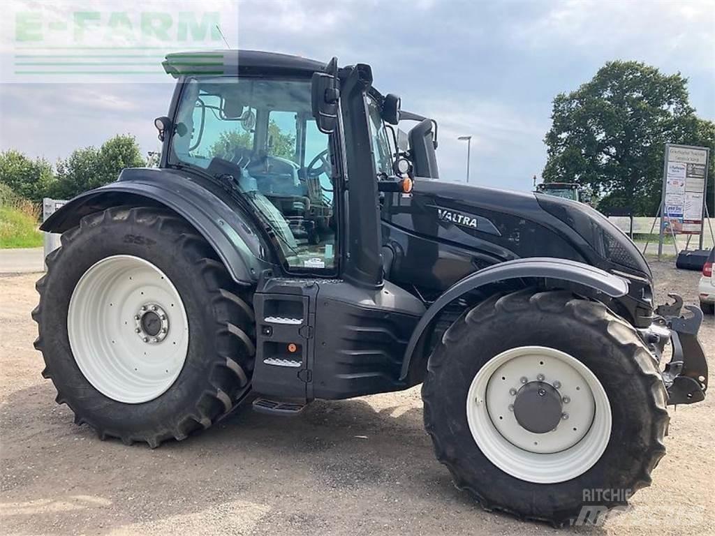 Valtra t254a mr19 Traktoriai