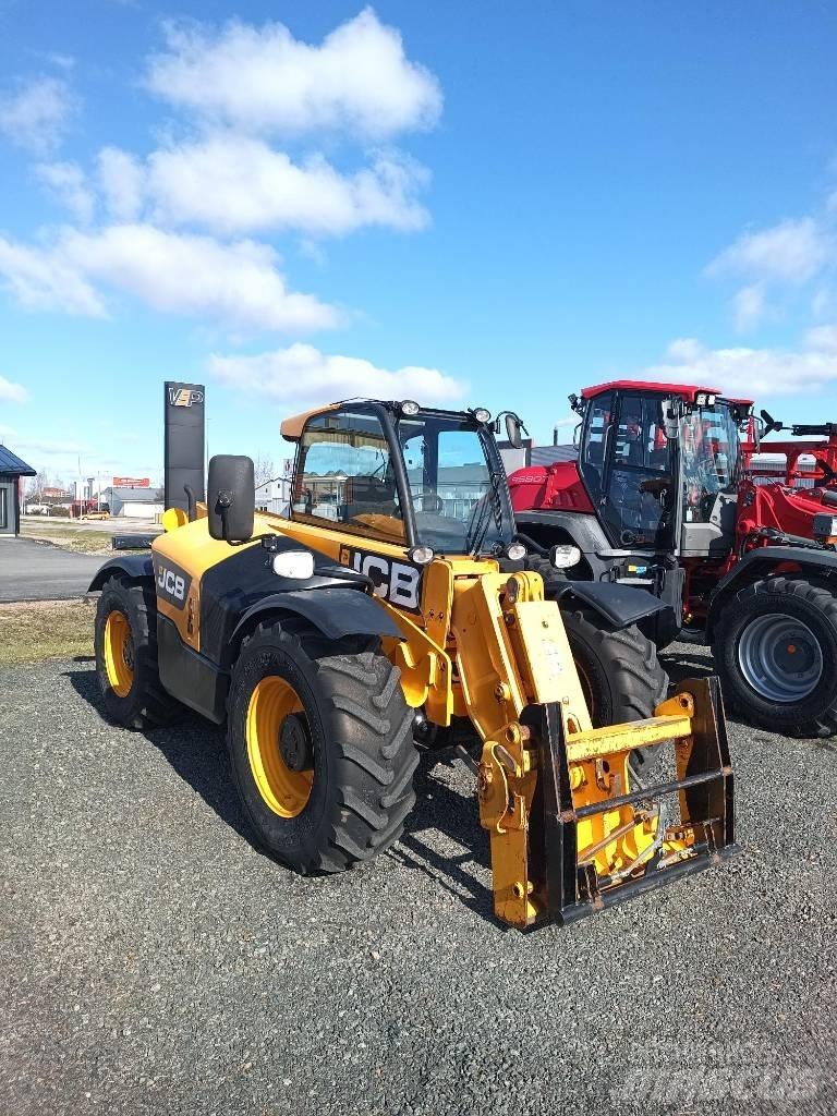 JCB 531-70 Teleskopiniai krautuvai žemės ūkiui