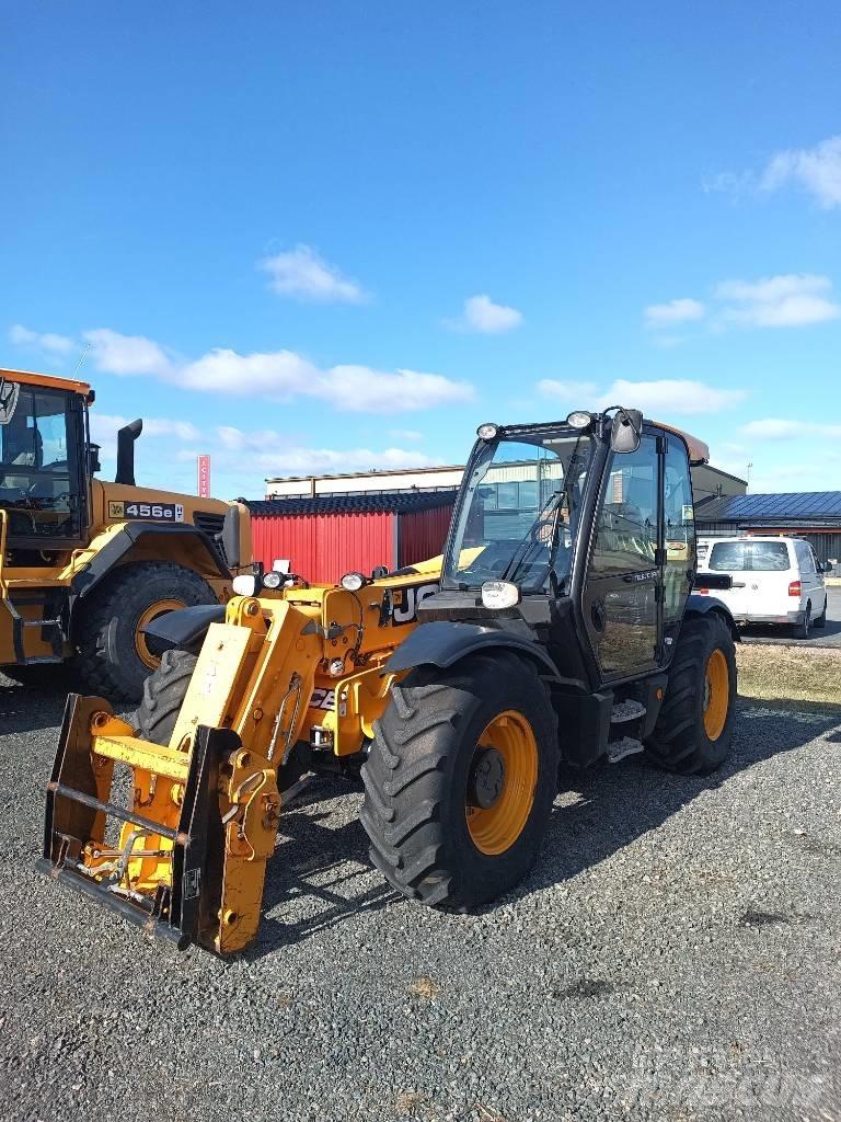 JCB 531-70 Teleskopiniai krautuvai žemės ūkiui
