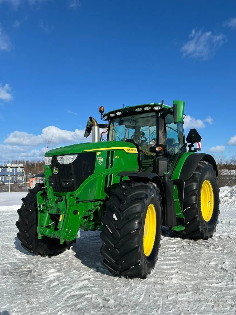 John Deere 6R 250 Traktoriai