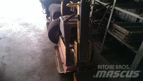 Dynapac LG500 Vibratoriai