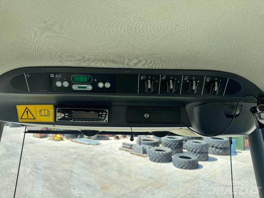 CLAAS Jaguar 830 Pašarų ruošimo technika