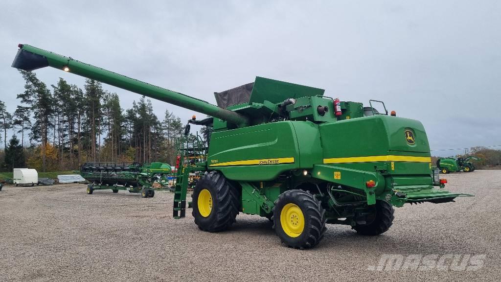 John Deere T 670 i Derliaus nuėmimo kombainai