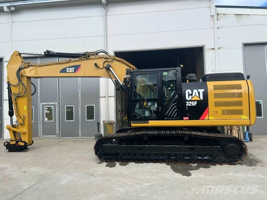 CAT 326 F L Vikšriniai ekskavatoriai
