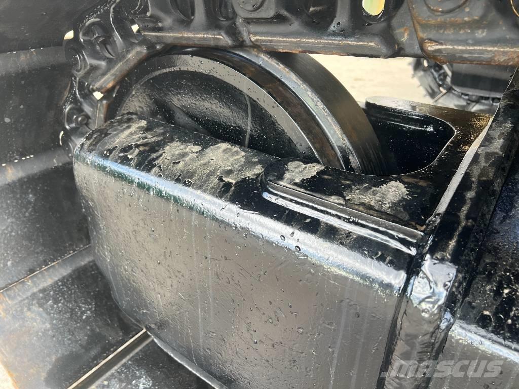 CAT 326 F L Vikšriniai ekskavatoriai