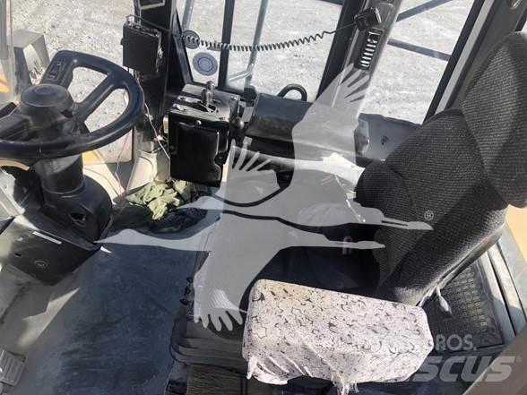 CAT 980G Naudoti ratiniai krautuvai