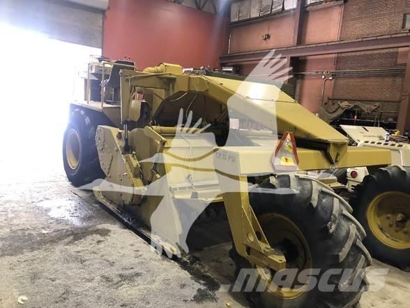 CAT RR-250 Asfalto perdirbimo technika