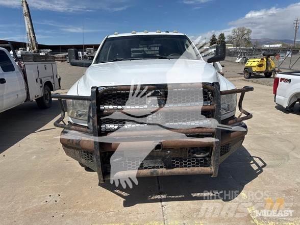 Dodge RAM Statyba - Kita