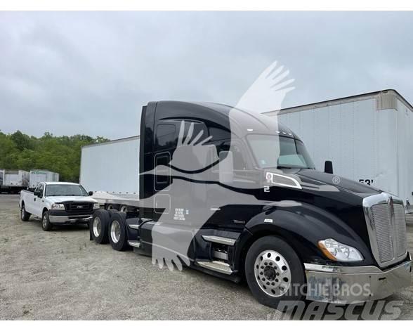 Kenworth T680 Naudoti vilkikai