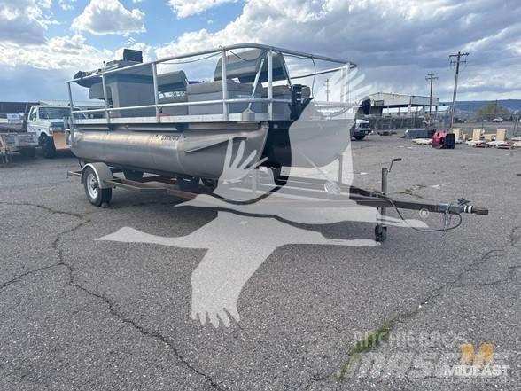  PONTOON BOAT Statyba - Kita