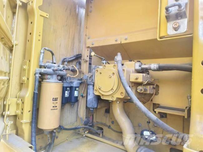 CAT 320 GC Vikšriniai ekskavatoriai