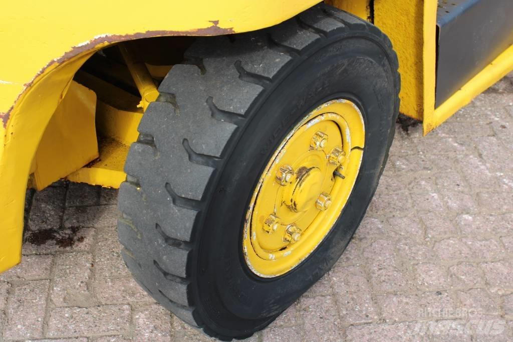 TCM FD60 Dyzeliniai krautuvai