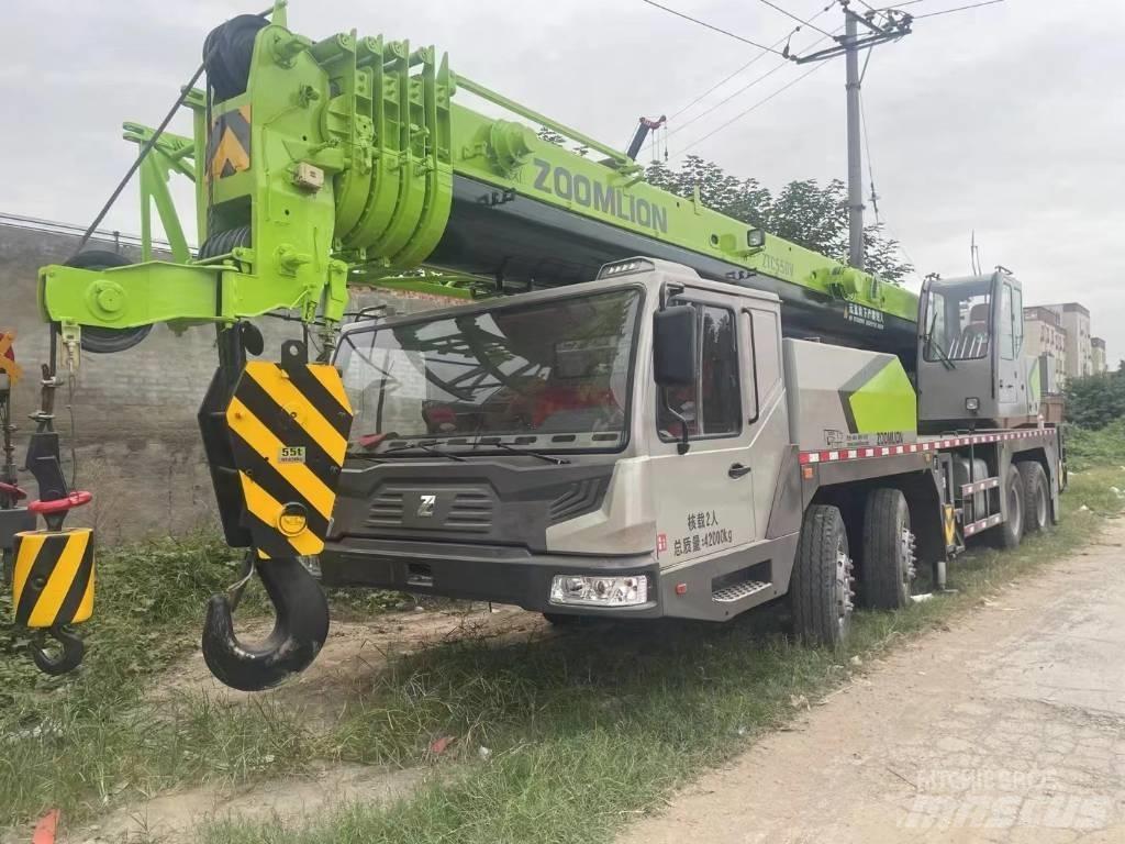 Zoomlion ZTC550V Vikšriniai kranai