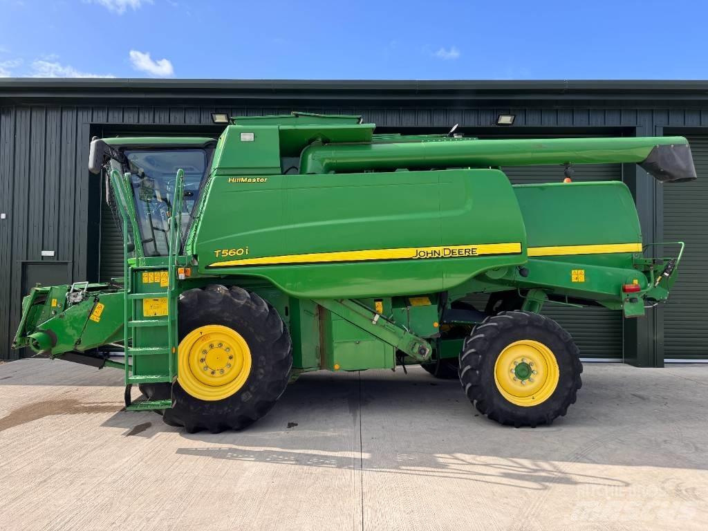 John Deere T 560 i Derliaus nuėmimo kombainai