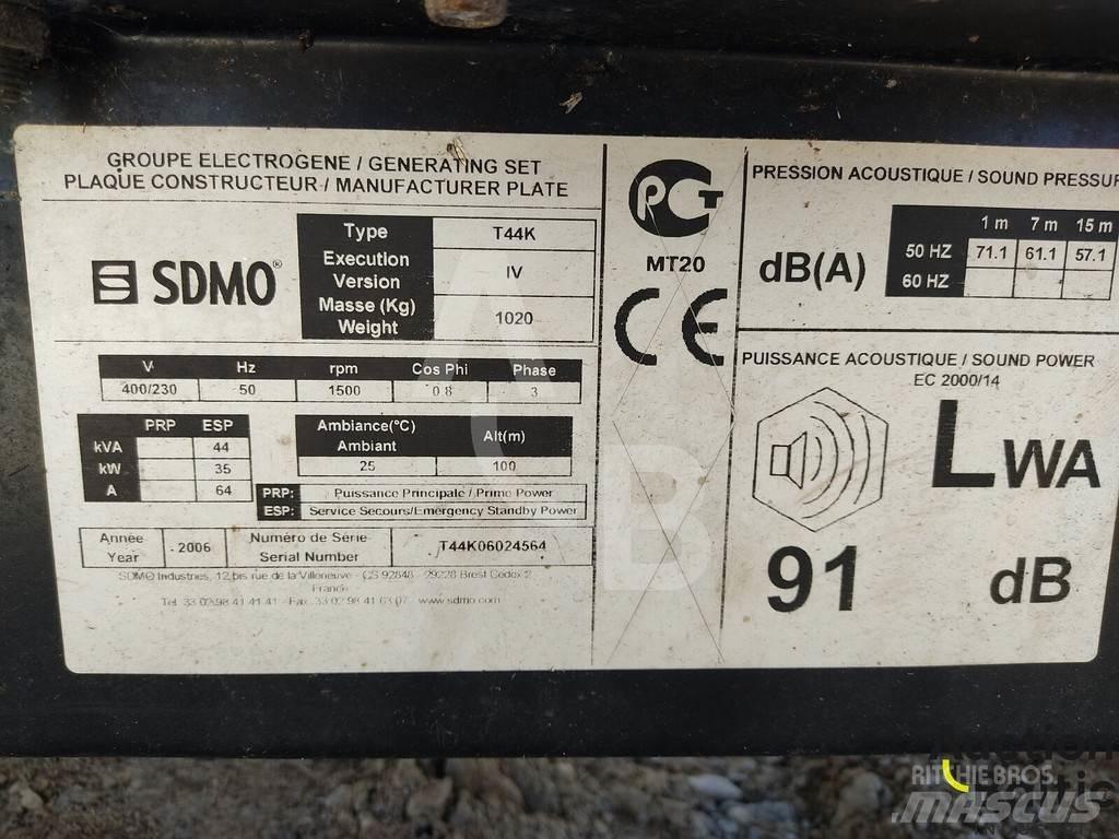 Sdmo T44K Dyzeliniai generatoriai
