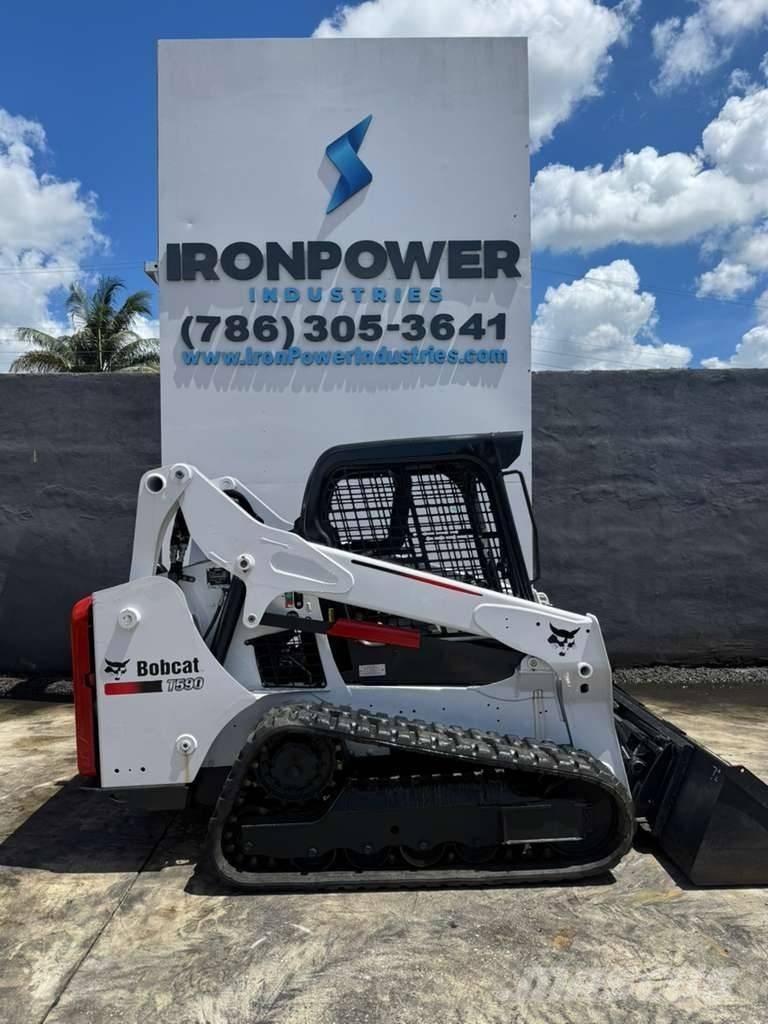 Bobcat T 590 Krautuvai su šoniniu pasukimu
