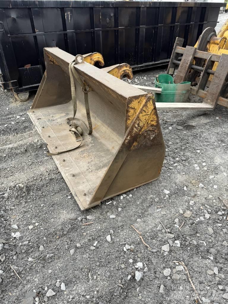 CAT 450 F Ekskavatoriniai krautuvai