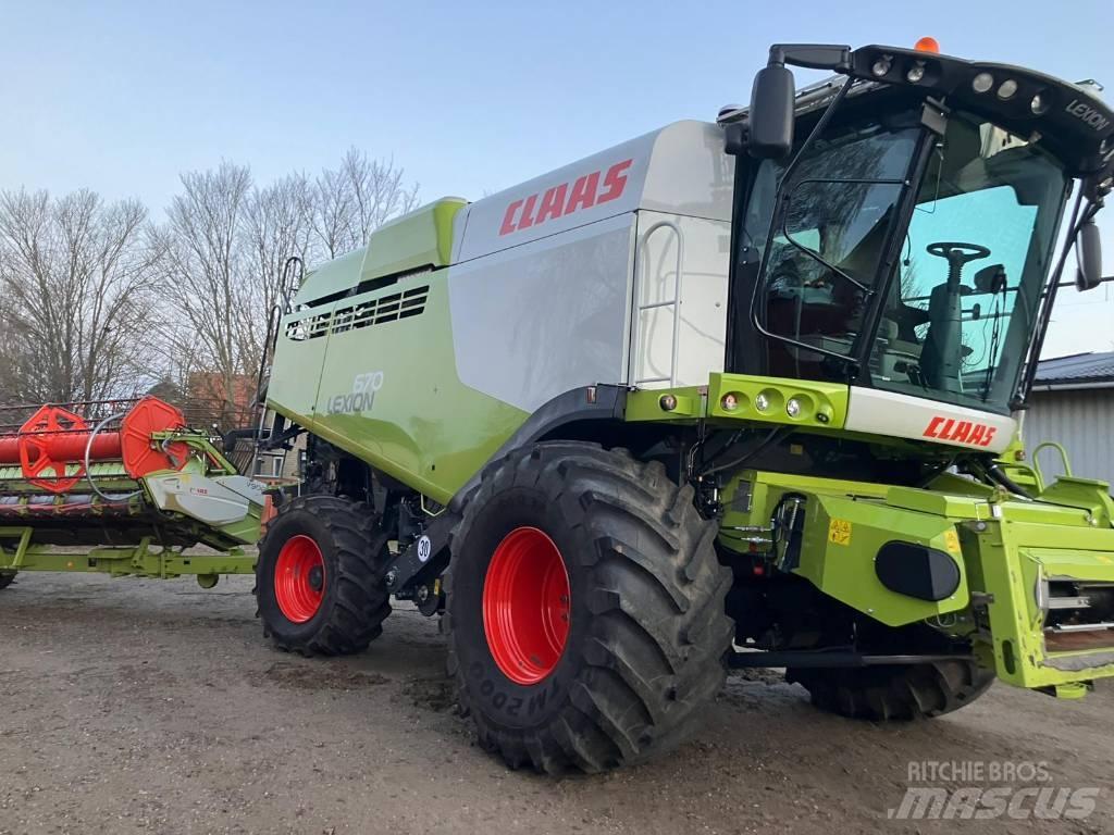 CLAAS Lexion 670 Derliaus nuėmimo kombainai