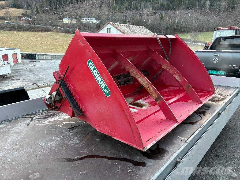 Globus Gsk 1500 Smėlio ir druskos barstytuvai