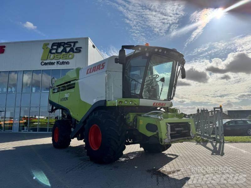CLAAS LEXION 740 Derliaus nuėmimo kombainai