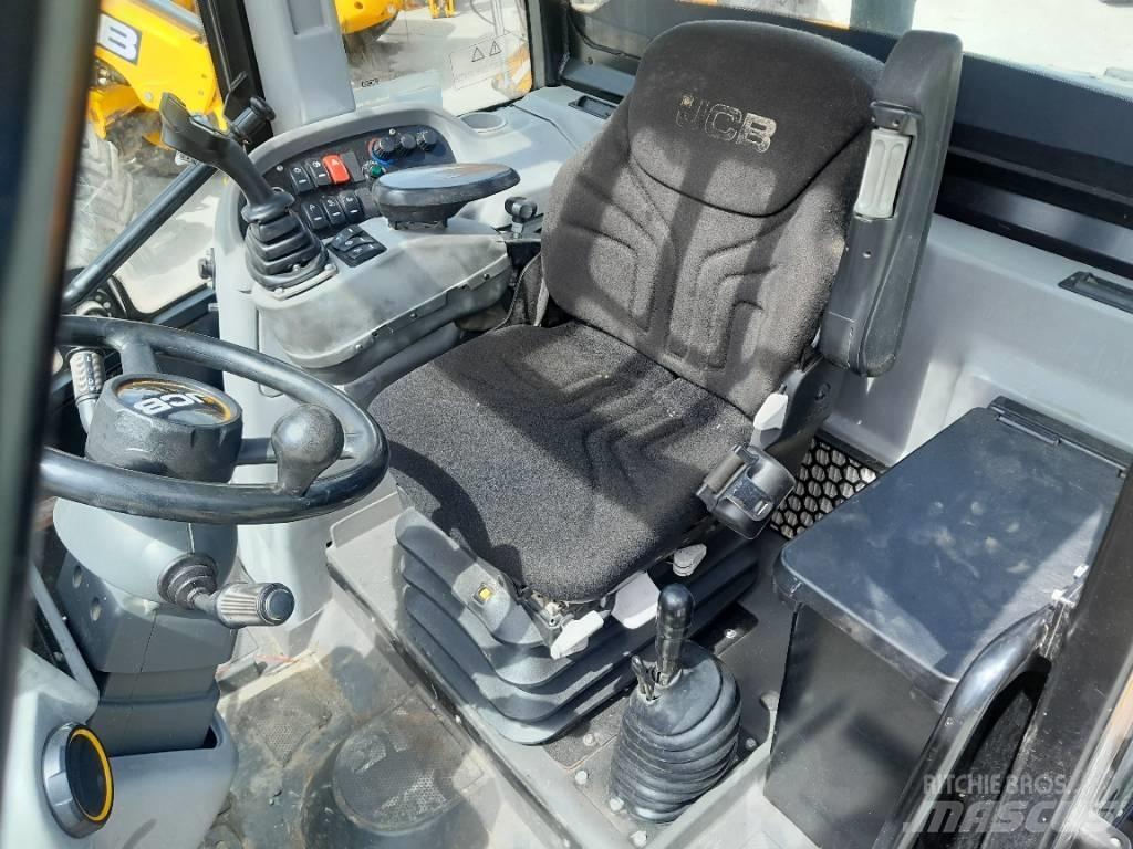 JCB TM 320 Teleskopiniai krautuvai žemės ūkiui