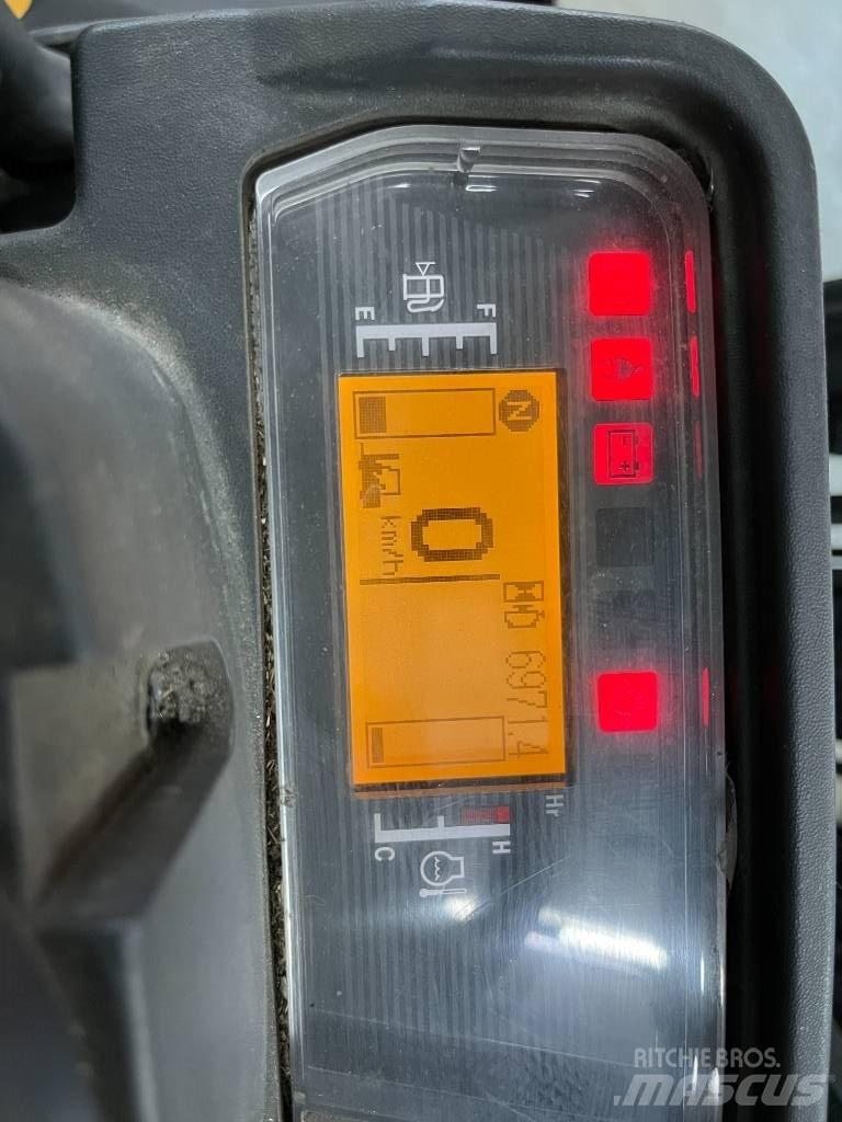 CAT DP 30 N Dyzeliniai krautuvai