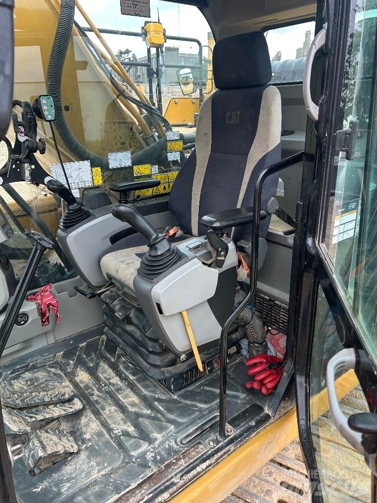 CAT 336F Vikšriniai ekskavatoriai