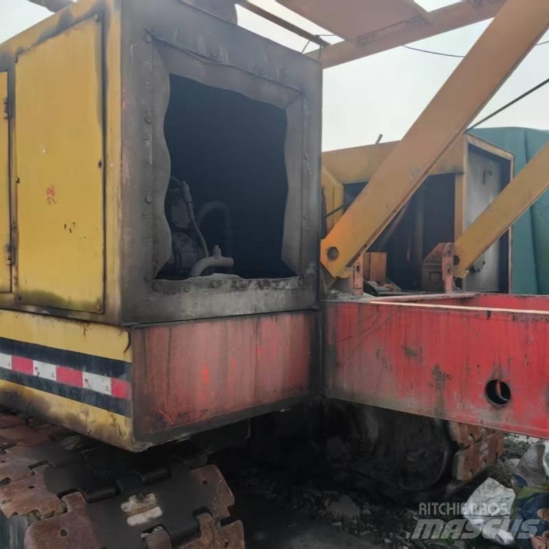 Hitachi KH180 Vikšriniai kranai