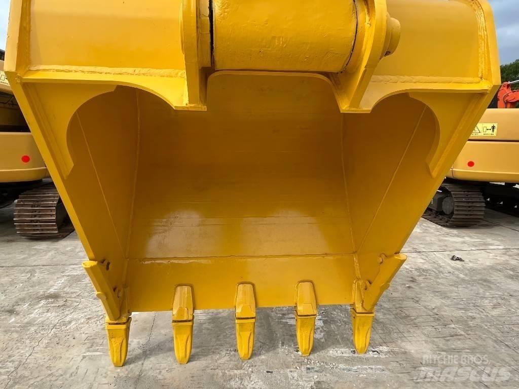 Komatsu pc400-8 Vikšriniai ekskavatoriai