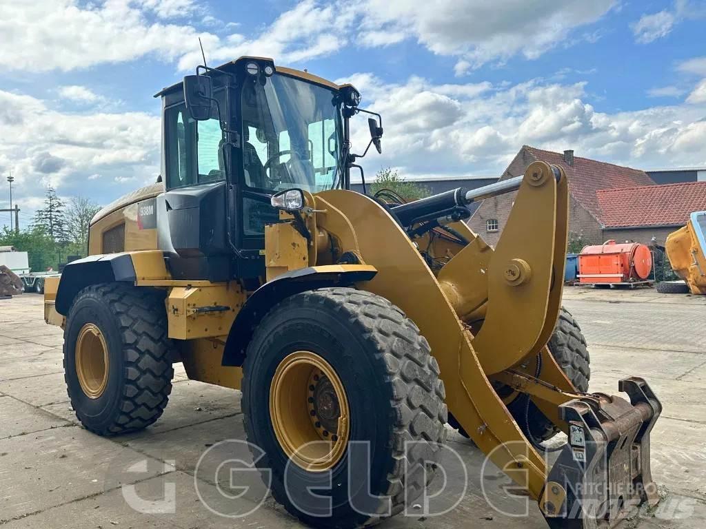 CAT 938M Naudoti ratiniai krautuvai