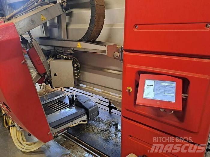 2x Lely A3 Kiti galvijų priežiūros įrengimai