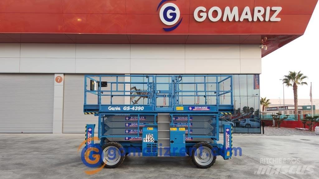 Genie GS 4390 Žirkliniai keltuvai