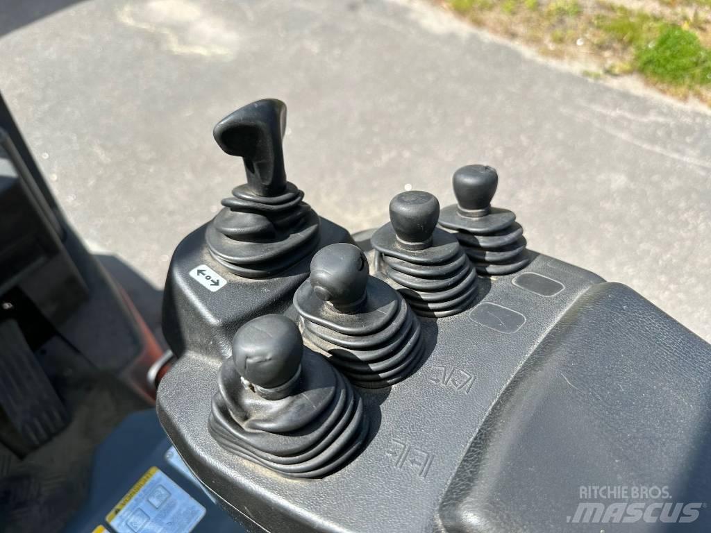 Toyota 7 FBEF 16 Elektriniai šakiniai krautuvai