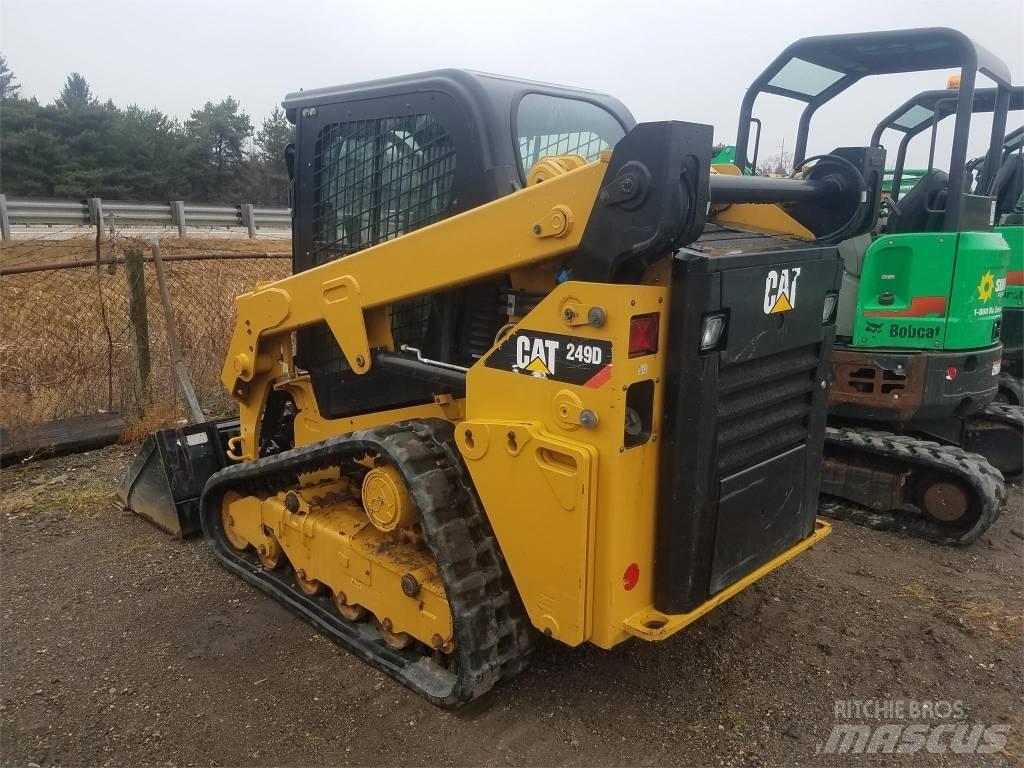 CAT 249D Krautuvai su šoniniu pasukimu
