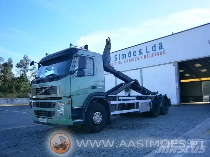 Volvo FM330 Konteinerių nuožulnaus pakėlimo ant platformos krautuvai
