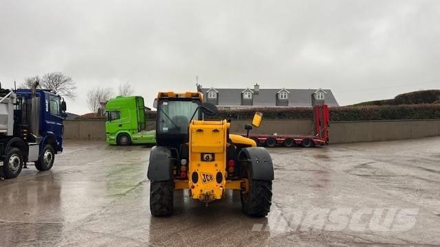 JCB 533-105 Teleskopiniai krautuvai