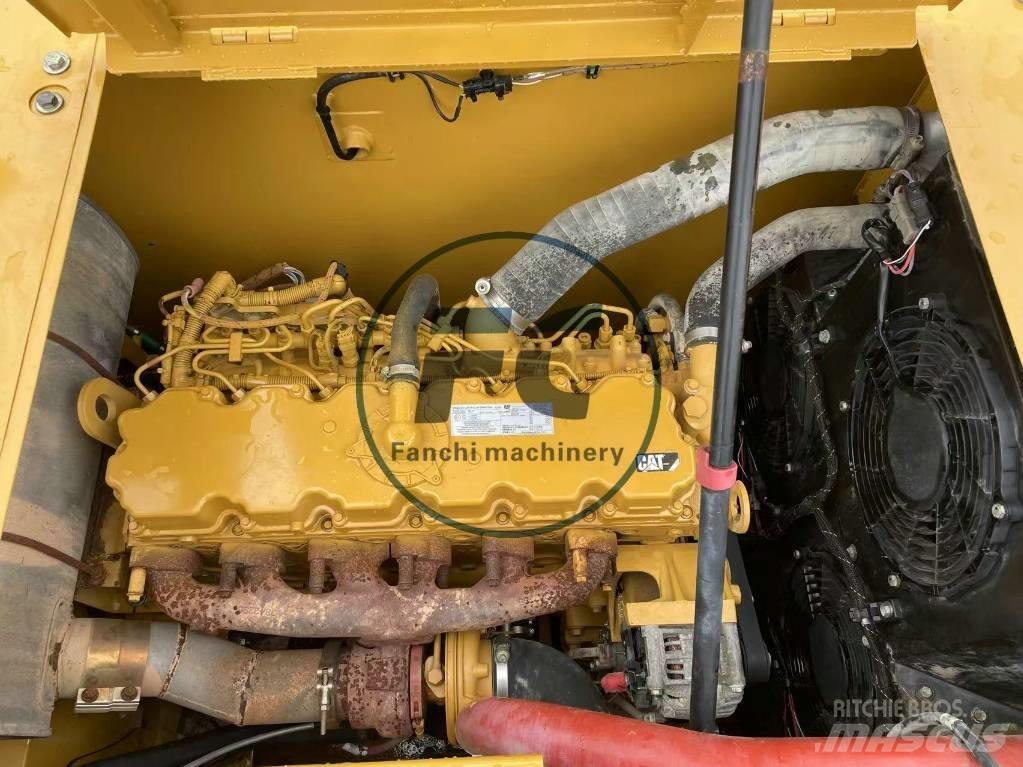 CAT 320 Vikšriniai ekskavatoriai